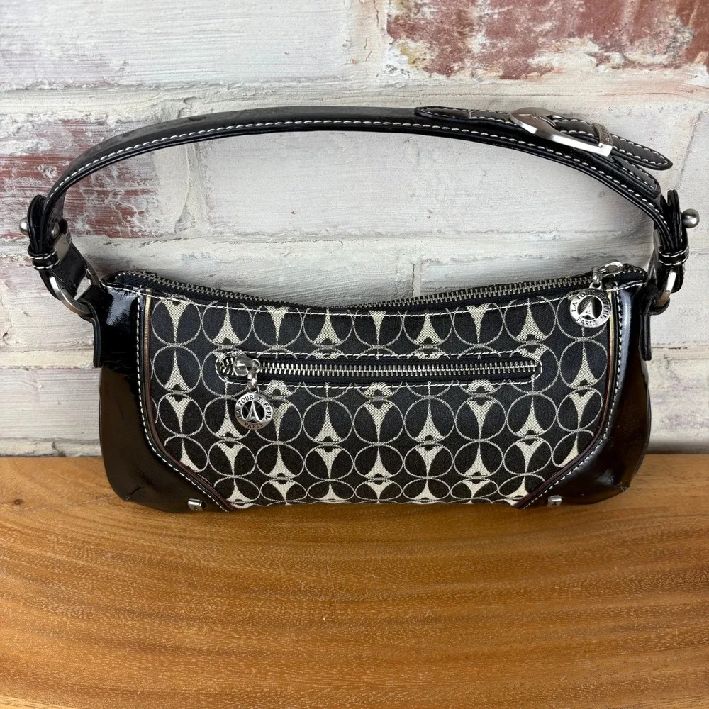 La Tour Eiffel Y2K Baguette Shoulder Bag Black Monogram‎ Patent Trim